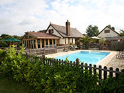 Detached Chalet Cottage - Essex